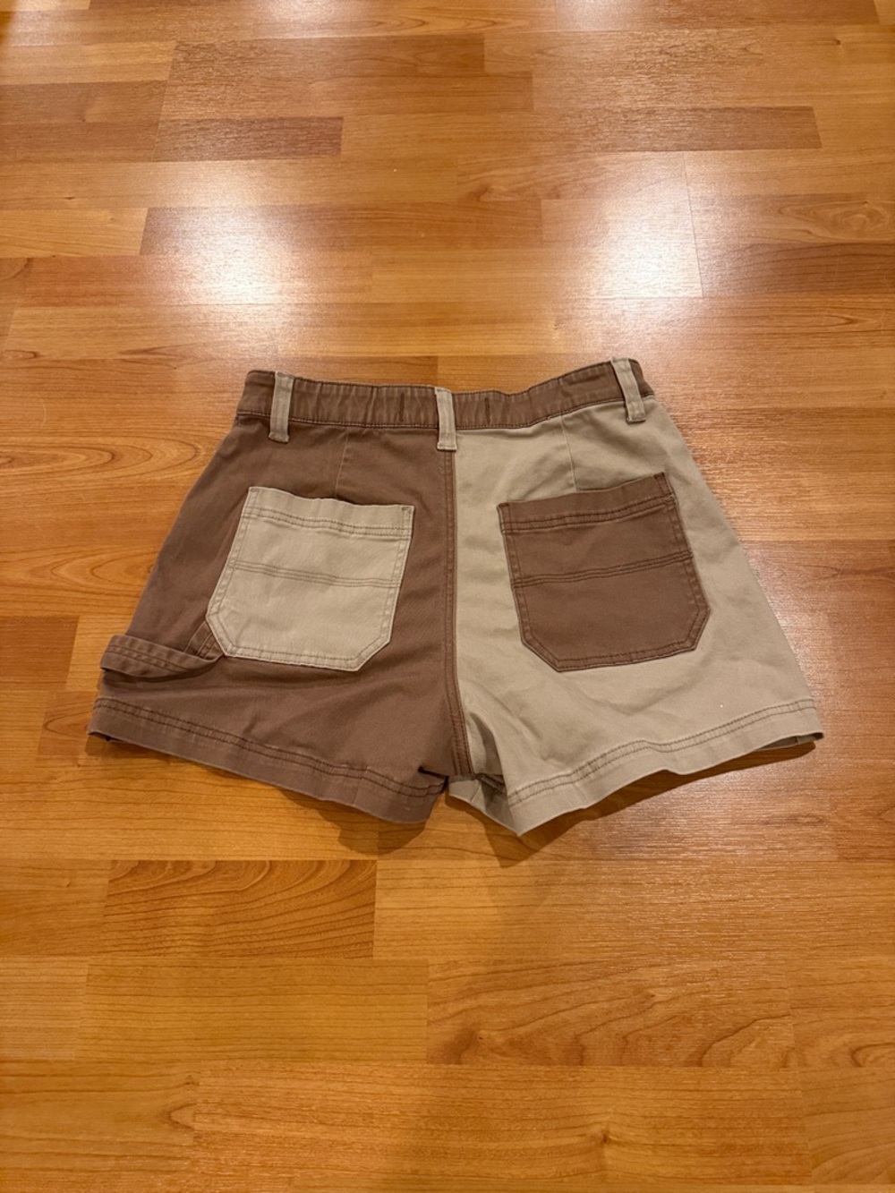 NWOT Hollister Two-Tone Ultra High-Rise Shorts - Picture 4 of 4